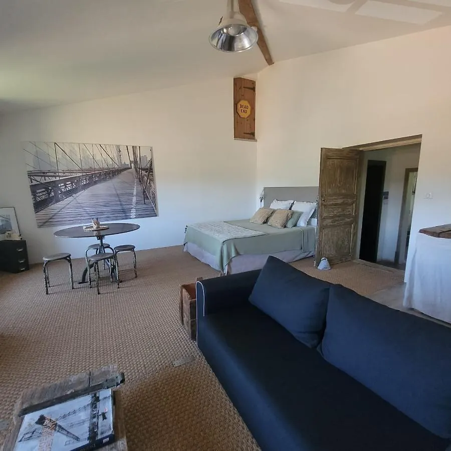 Le Clos De La Chardonniere Bed & Breakfast Saulce-sur-Rhone 0*,